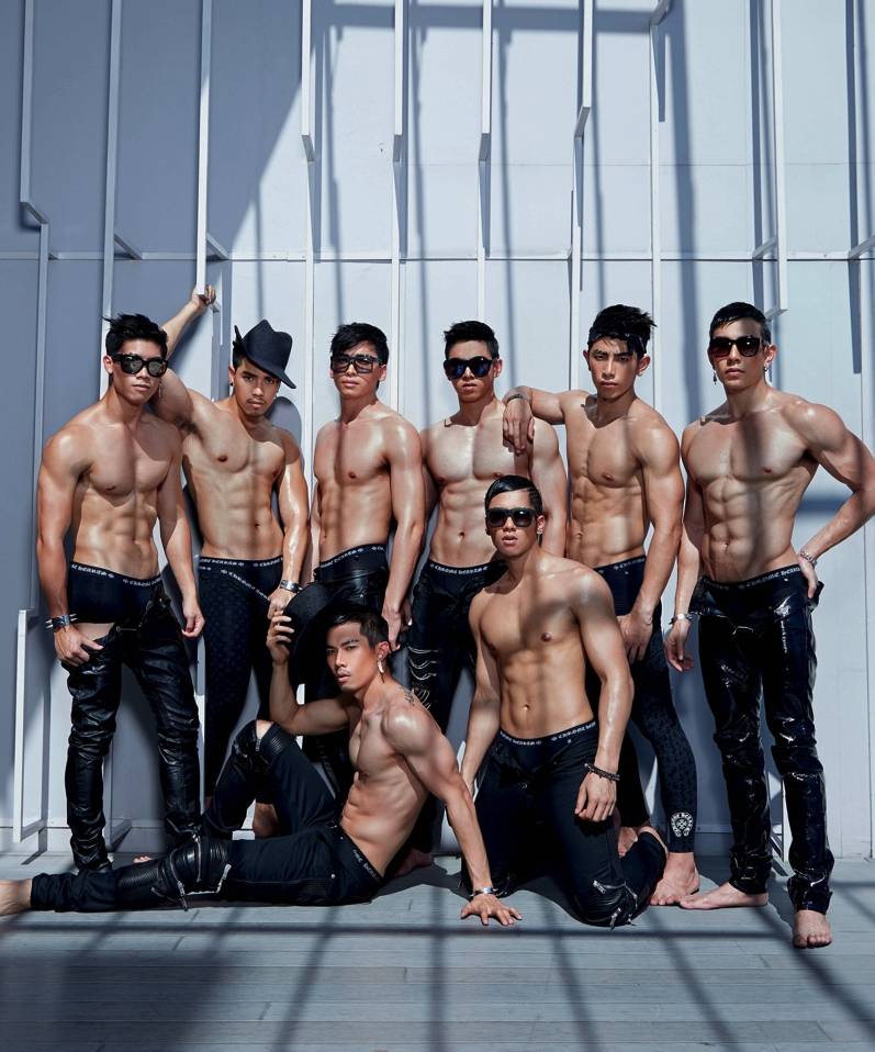 อากาศร้อน กับหนุ่มๆฮอต