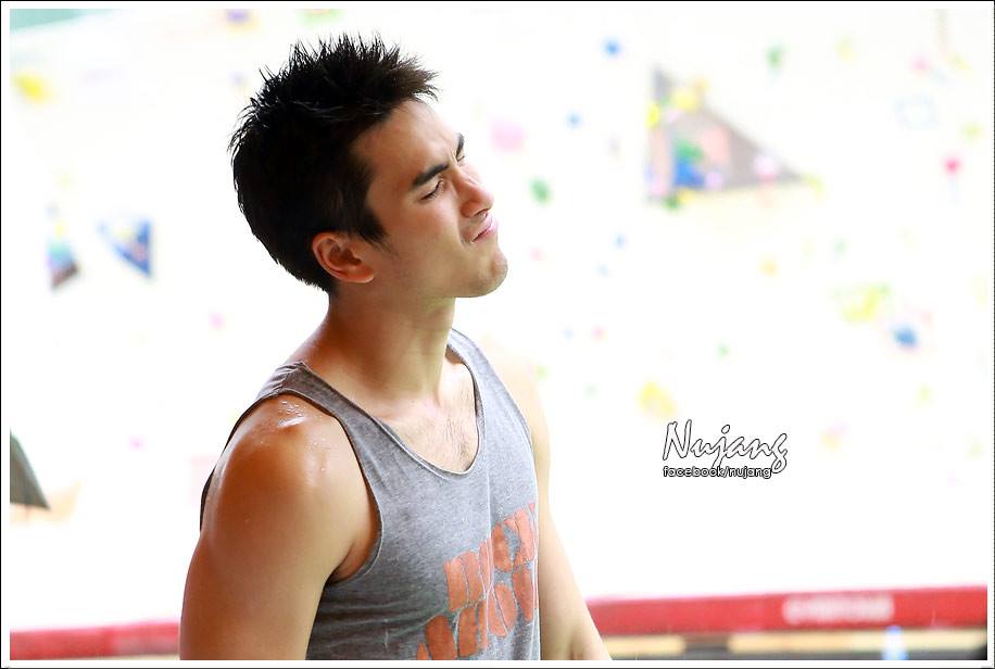 แบรรี่  สดใสมากๆ
