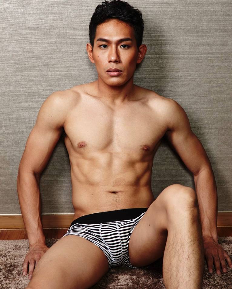 6นายแบบ หุ่นแซ่บ แน่นๆ