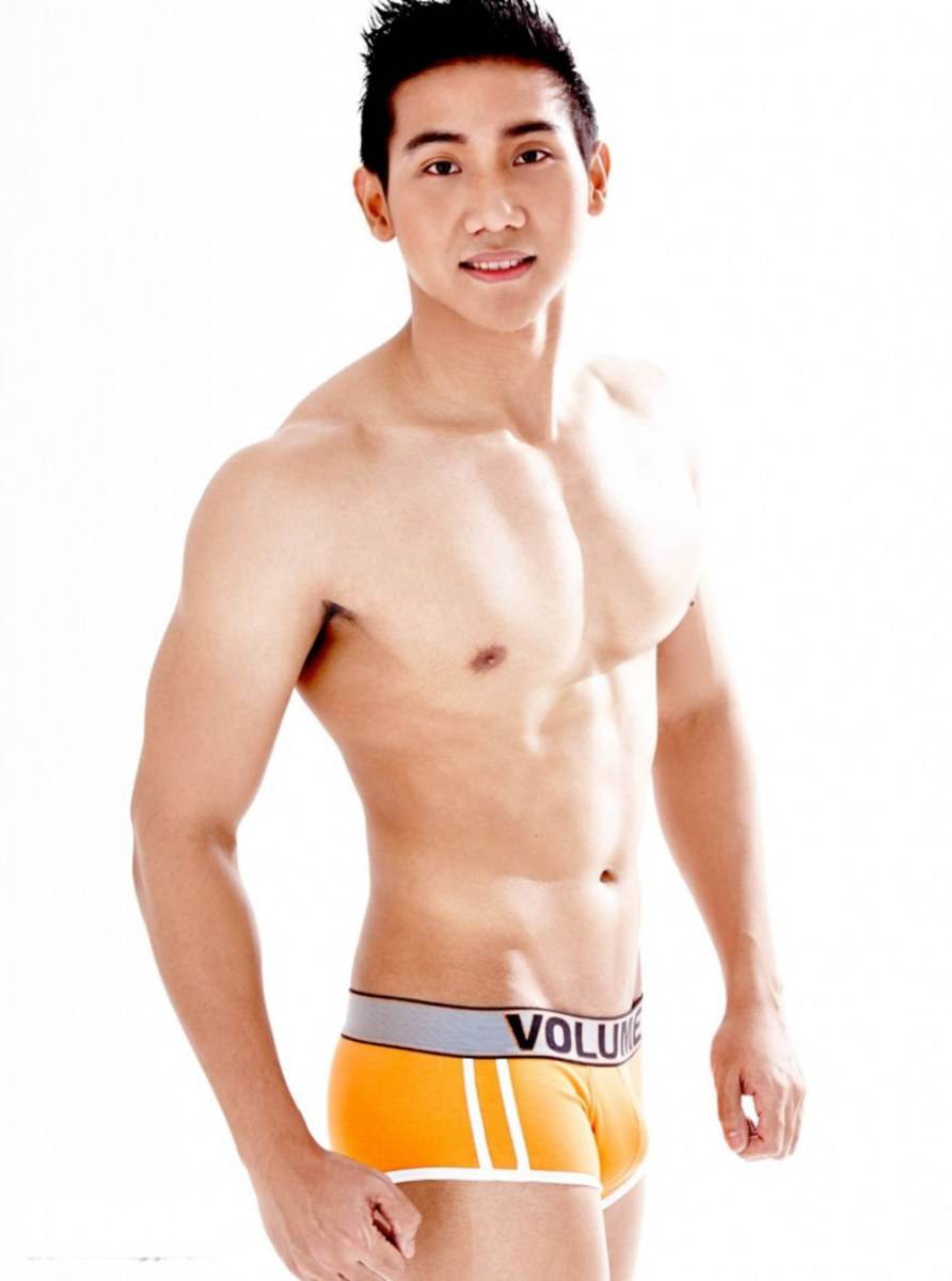 6นายแบบ หุ่นแซ่บ แน่นๆ