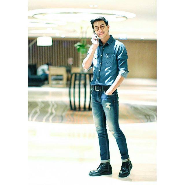 พระเอก-ดีเจหนุ่มหล่อขาวใสปิ้ง "ดีเจพุฒิ" กับสตรีทแฟชั่นเท่ๆ