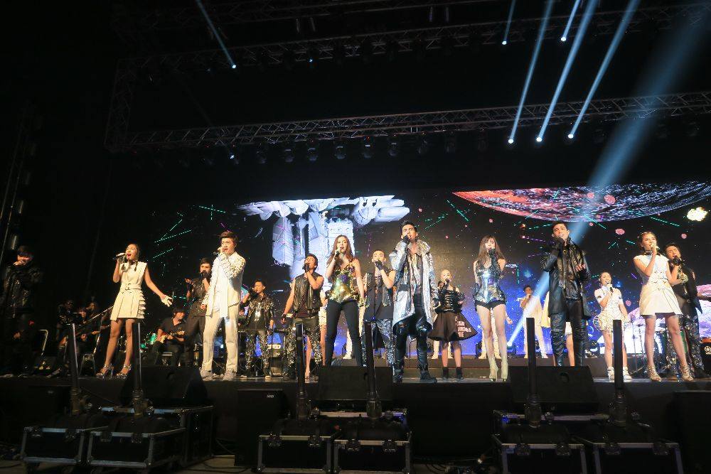STAR THEQUE GTH 11 ปีแสงคอนเสิร์ต ปล่อยของ set 1