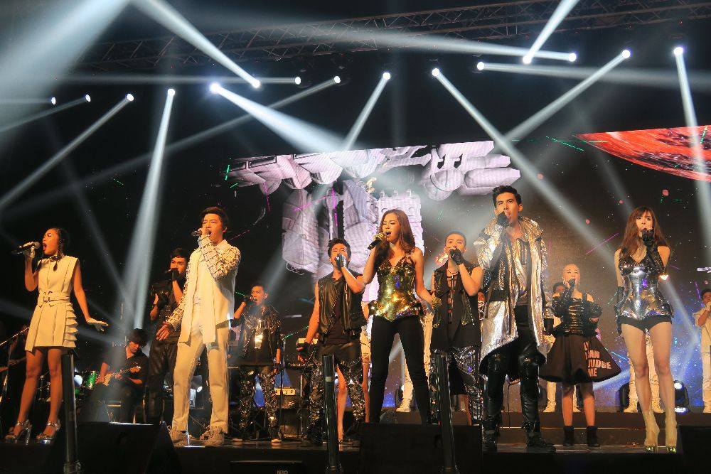 STAR THEQUE GTH 11 ปีแสงคอนเสิร์ต ปล่อยของ set 1