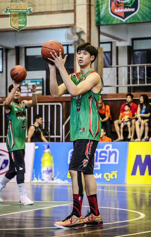 ต้น นราธิป นักบาสหน้าใสจากทีม Mono Thewphaingarm