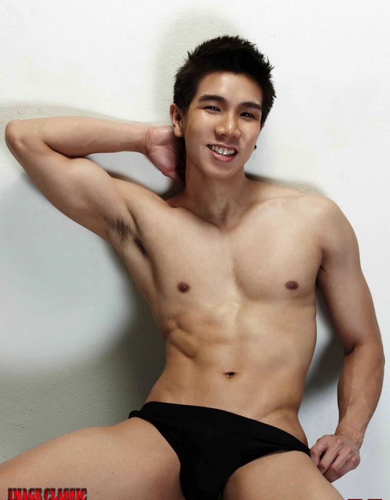 หนุ่มนักฟุตบอล ล่ำ สุรนาถ
