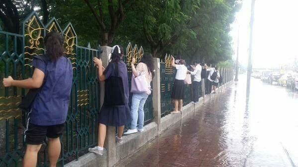 น้ำท่วม ม.เกษตรฯ นิสิตเลยต้องงัดวิชานินจามาใช้