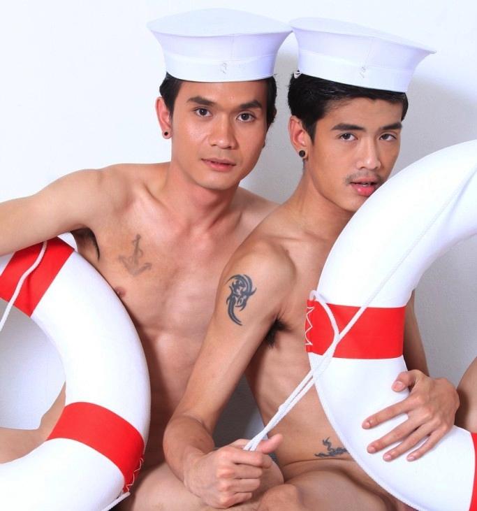 4 หนุ่ม สุดฟิน