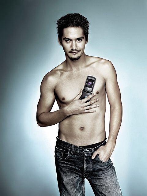 ดาราหล่อเข้ม