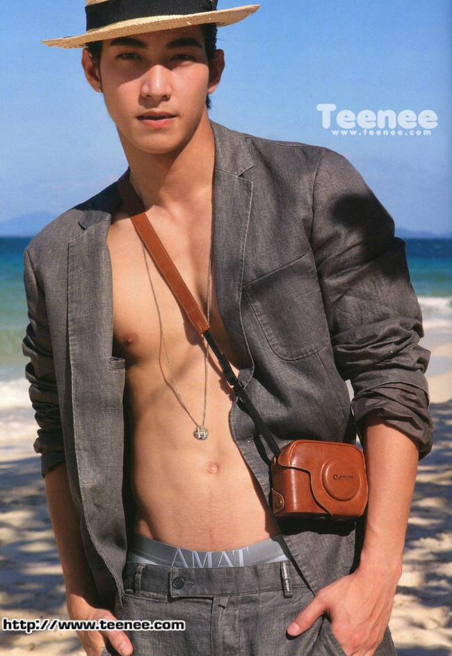 ดาราหล่อเข้ม