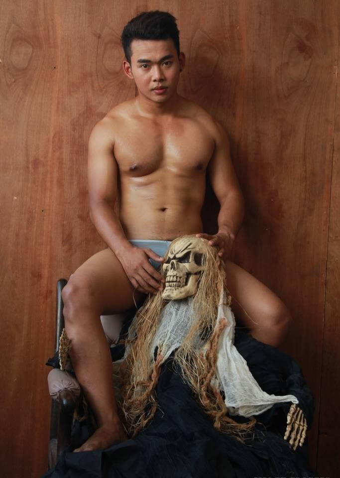 หนุ่มเข้ม บ้านๆ