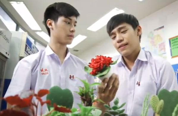 ของแบบนี้เขาต้องซื้อให้คนพิเศษ..มากูซื้อให้