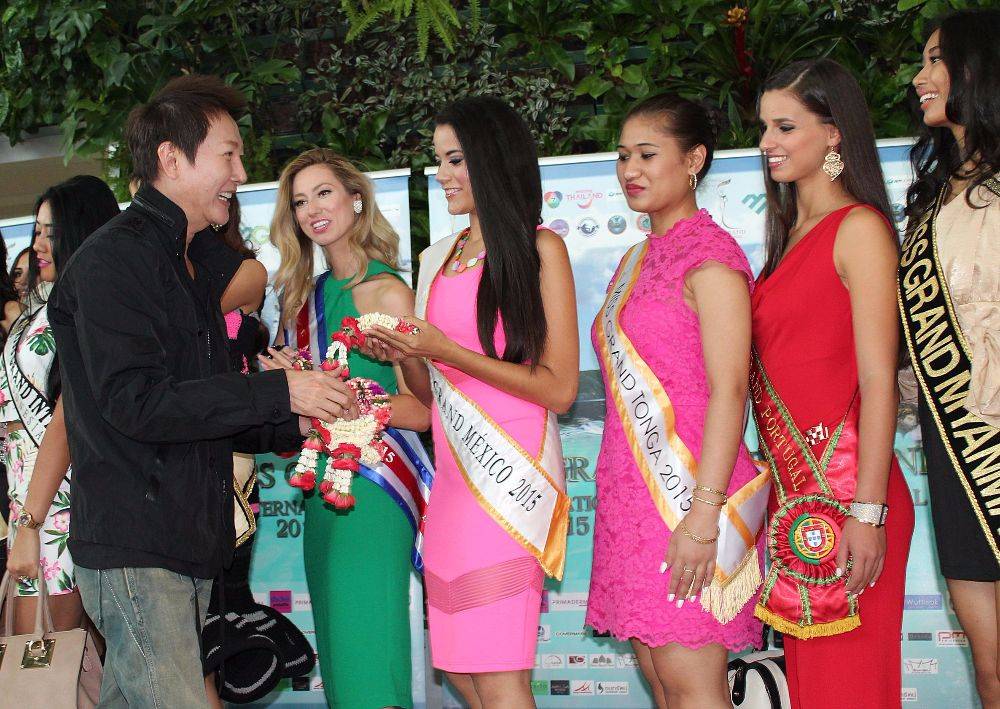 นางงามทั่วโลกเดินทางถึงไทย ในการประกวด Miss Grand International 2012