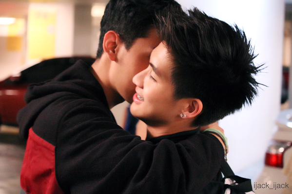คิมม่อน - แบงค์ ธีวรา