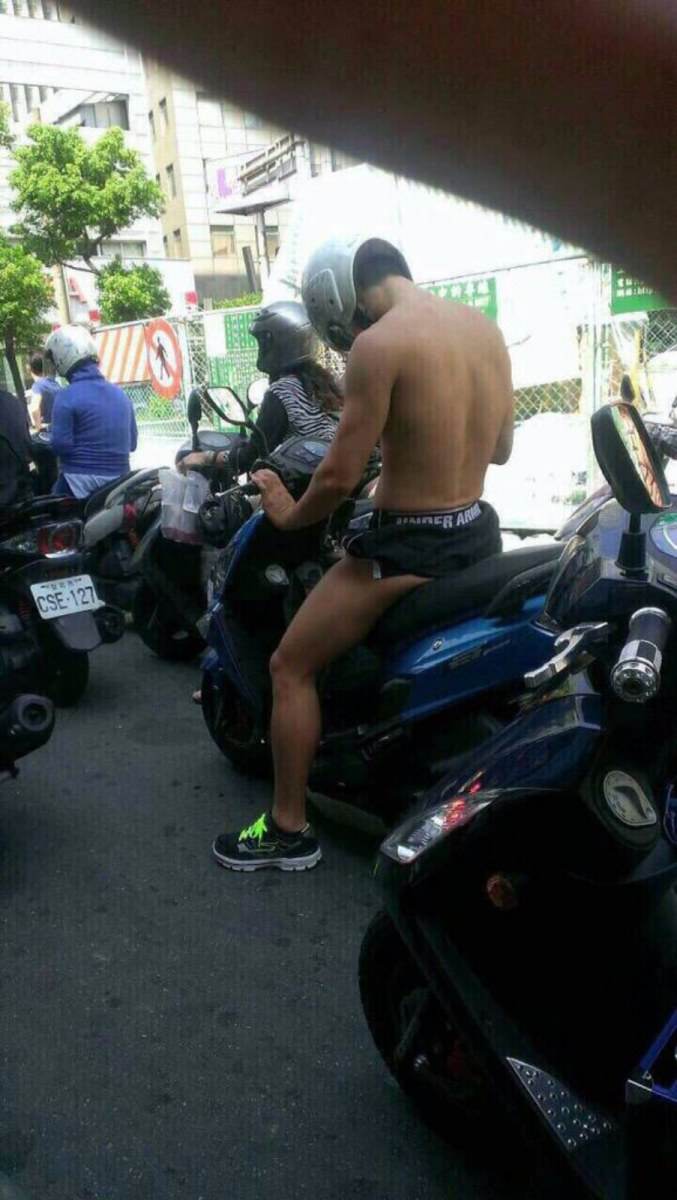 ผู้ชายพาเพลิน