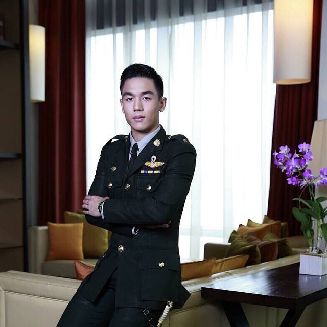 ท ทหารอดทน หนุ่มแฮม