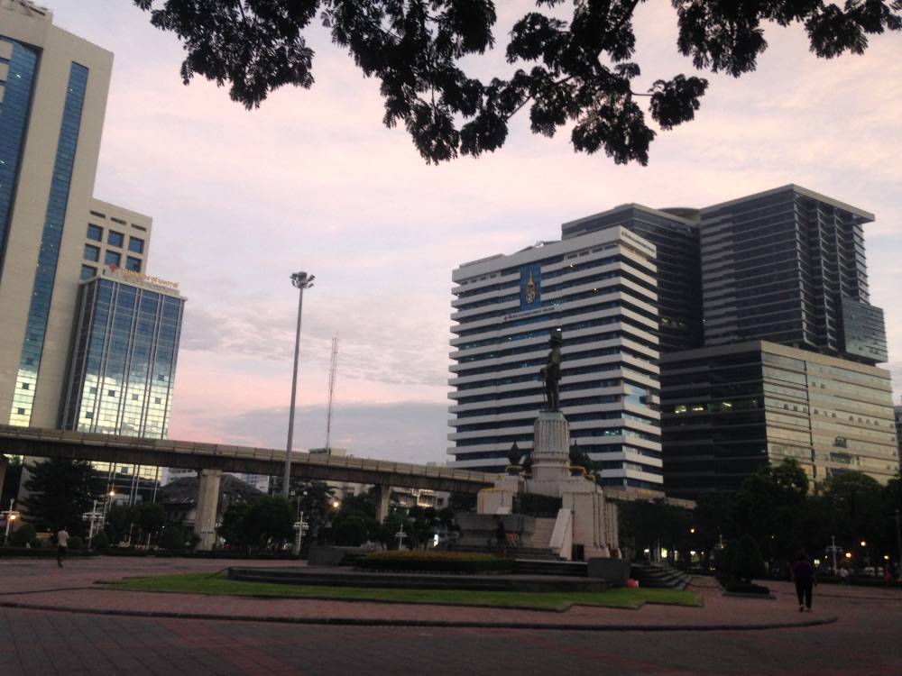สวนลุมยามเช้า