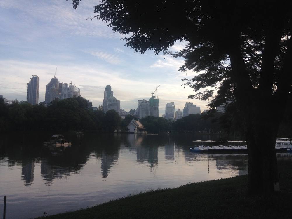 สวนลุมยามเช้า