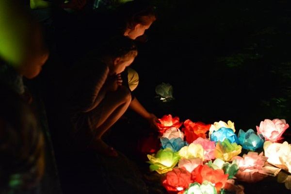 25 พ.ย. วันลอยกระทงบ้านเรา วันนี้พาไปดูงานลอยกระทงที่รัสเซียก่อน คึกคักไม่แพ้บ้านเรา