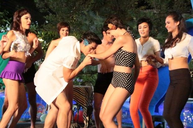 “อาเล็ก ธีรเดช” ทำเอาสาวๆ ใจสั่นแพ้ซิกแพ็ก