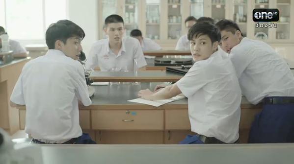 ชอบเข้าข้างหลังหรอนน #Hormones3 :10-10-2015