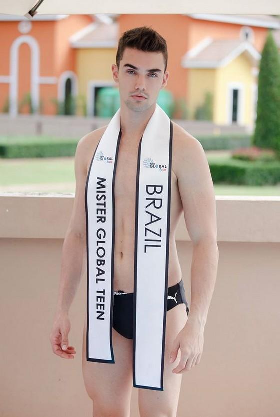 เบาเบา Mister Globle Teen 2015 ในชุดว่ายน้ำ...ว้าววว