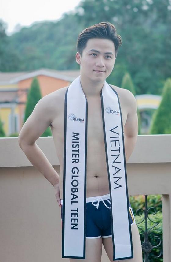 เบาเบา Mister Globle Teen 2015 ในชุดว่ายน้ำ...ว้าววว