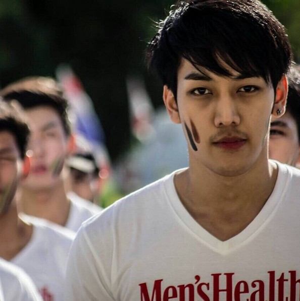 แบงค์ Men's Health 2015 สูงหล่อ น่า.. Kissss ..