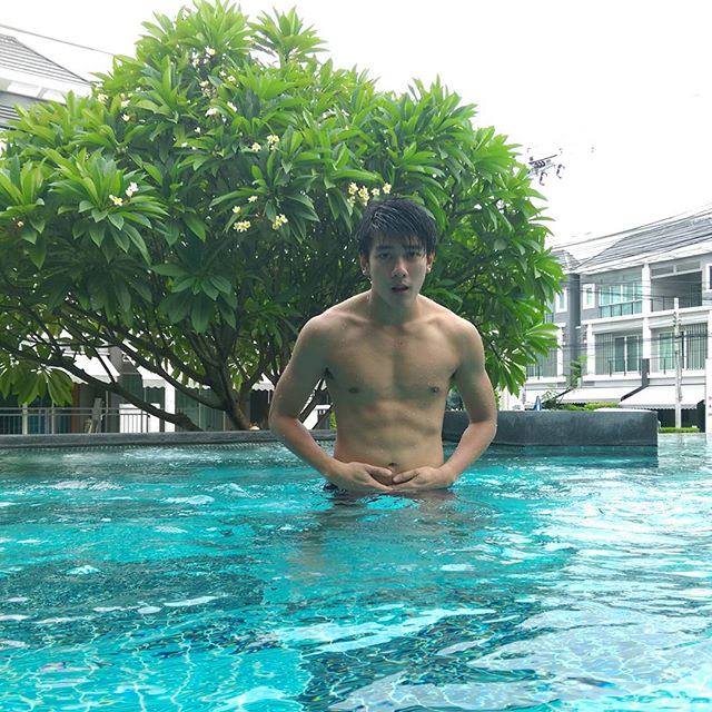 อยากโดนอุ้มแตง อุต๊ะ...