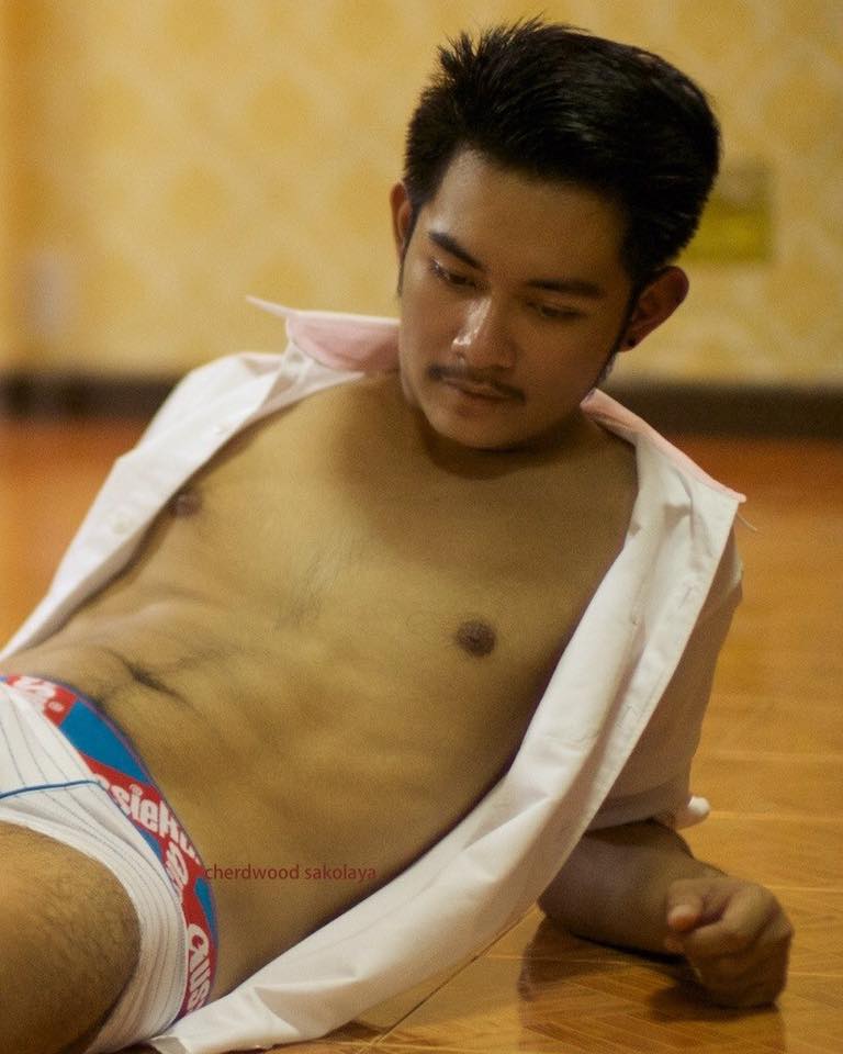 อยากโดนอุ้มแตง อุต๊ะ...