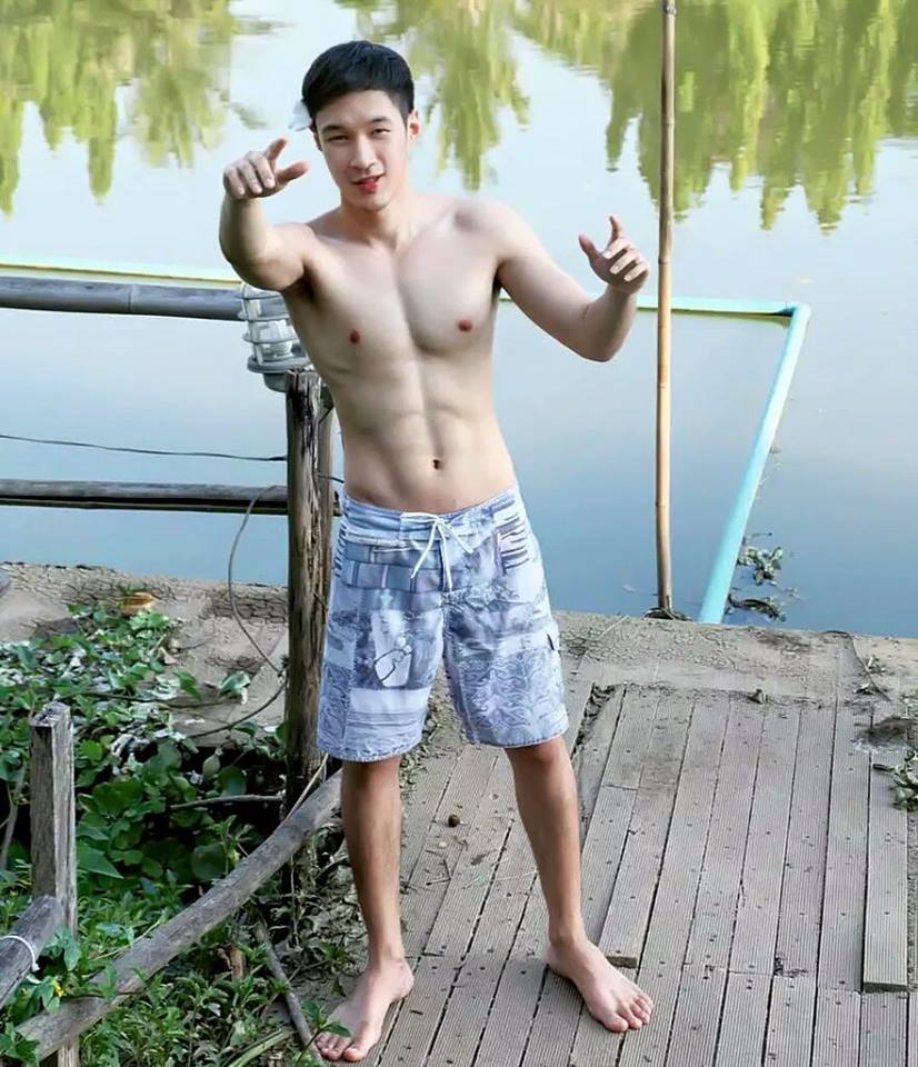 อยากโดนอุ้มแตง อุต๊ะ...