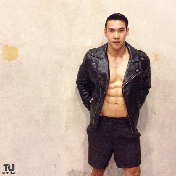 อยากโดนอุ้มแตง อุต๊ะ...