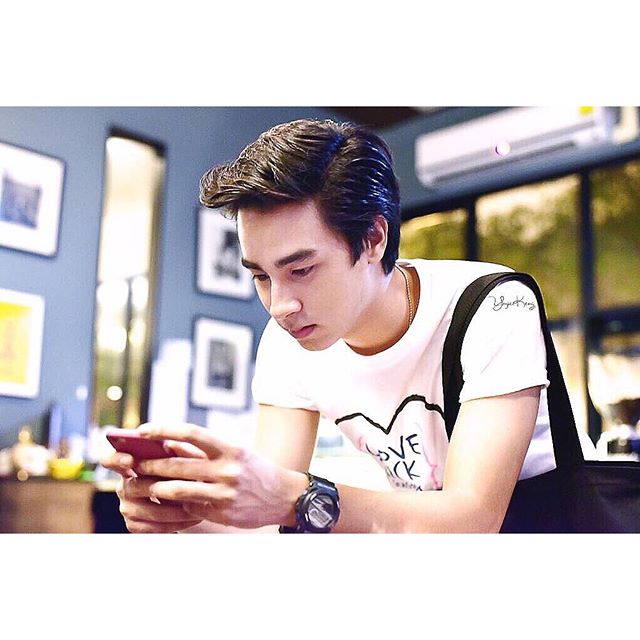 "ฟีฟ่า เปรมอนันต์" หล่อๆ แบบนี้เอาใส่ห่อให้ด้วย :)