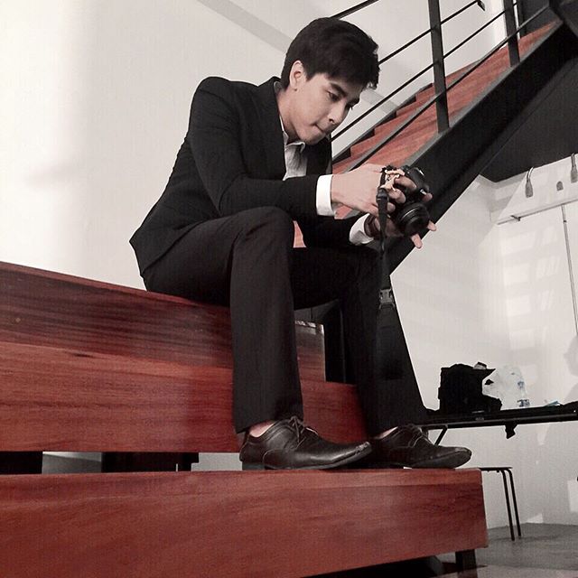 "ฟีฟ่า เปรมอนันต์" หล่อๆ แบบนี้เอาใส่ห่อให้ด้วย :)