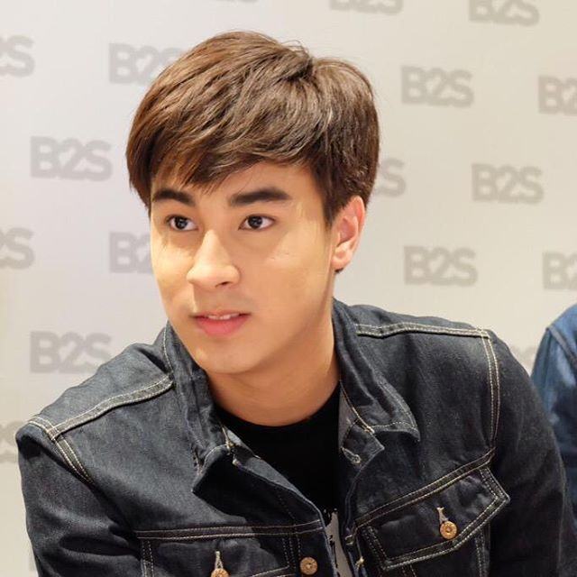 "ฟีฟ่า เปรมอนันต์" หล่อๆ แบบนี้เอาใส่ห่อให้ด้วย :)
