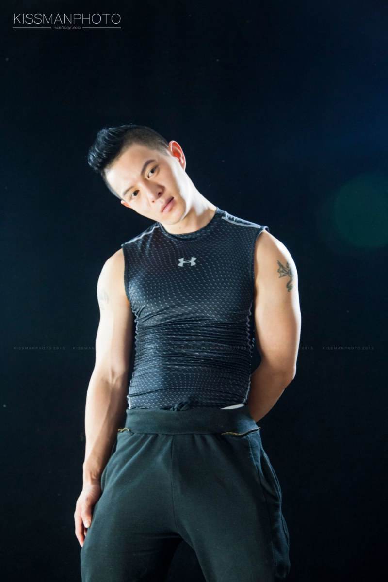 หล่อว่ะเฮ้ยยย เลียๆ