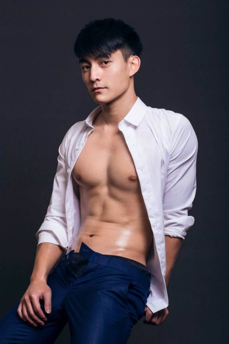หล่อว่ะเฮ้ยยย เลียๆ