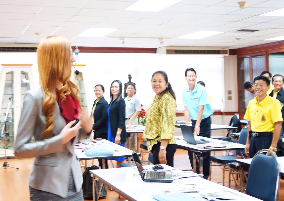 อาจารย์ เดียร์ Kim Shae In