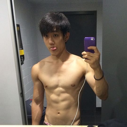 ผู้ชายพาฟิน