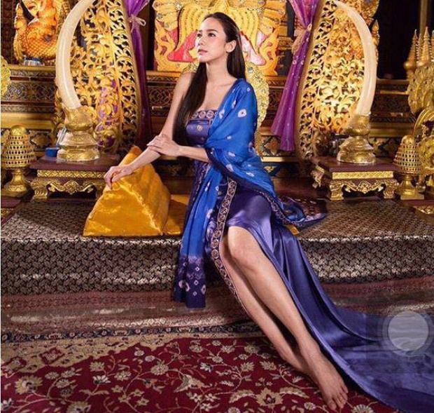 นี่เลยคำตอบของ "อั้ม" ดราม่าเรื่องชุด "เพลิงพระนาง" แซ่บนะ!! ต้นเดือน พ.ย. นี้ก็จะเปิดกล้องแล้ว