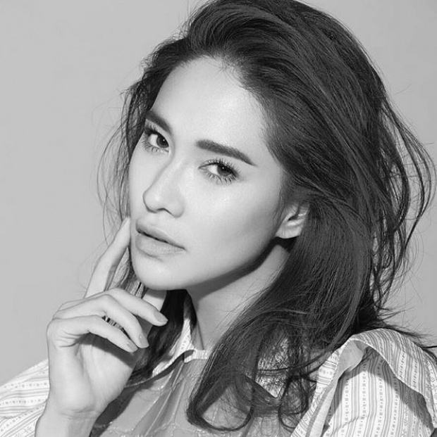 ลุคนี้ พลอย เฌอมาลย์ ชีใสเนาะ
