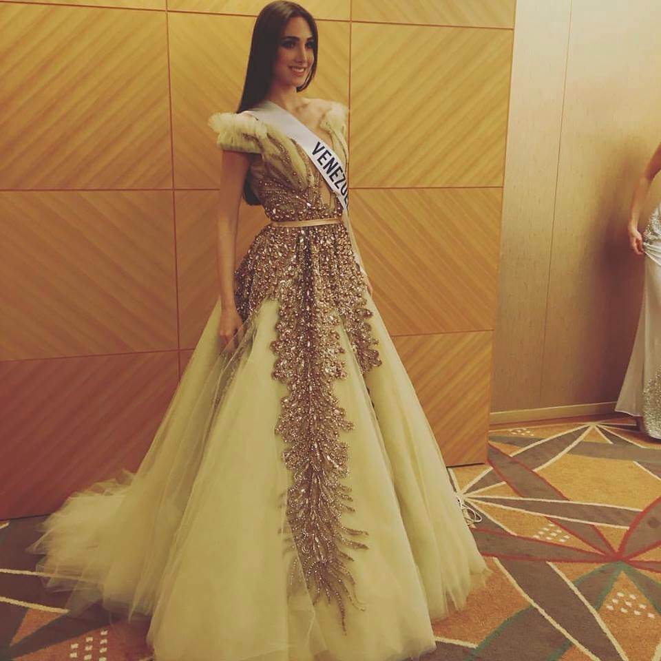 รวมรูปสาวงาม MI 2015 ที่ญี่ปุ่น