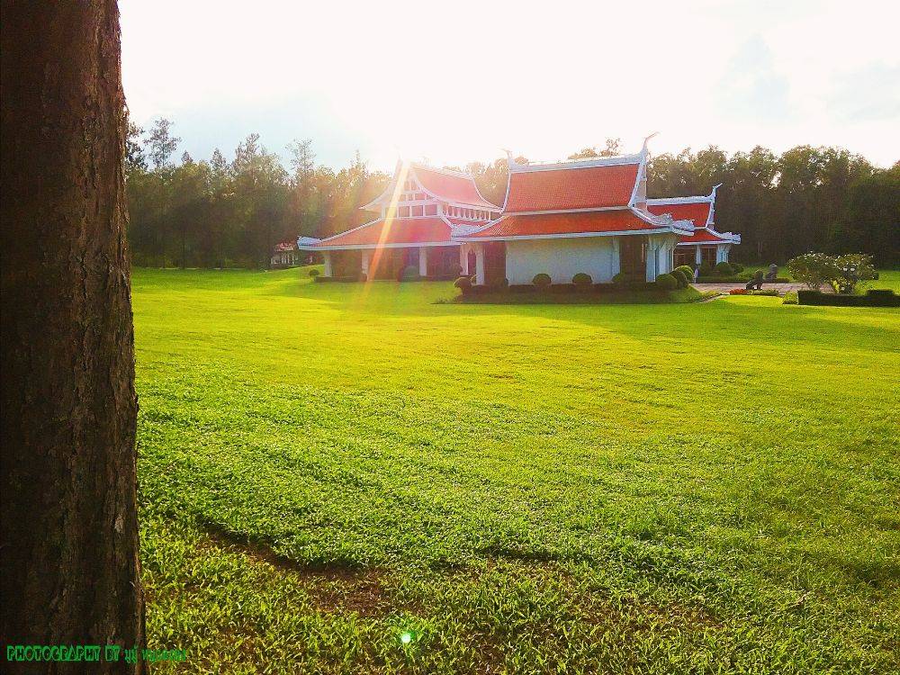 หอเกียรติภูมิ ดร. ถาวร พรประภา และสวนรถไฟ สถานีสยามกลการ