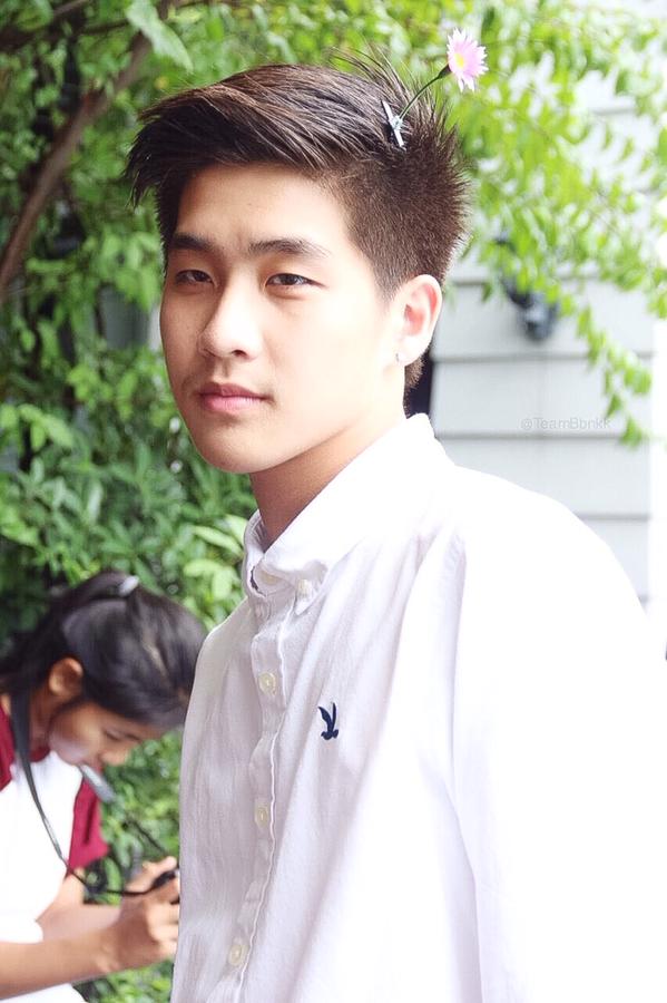 ทำอะไรก็หล่อ ทำอะไรก็น่ารักไปหมดนะ แบงค์ ธีวรา หนุ่มน้อยวัย 15 ปี จาก Lovesick/The School