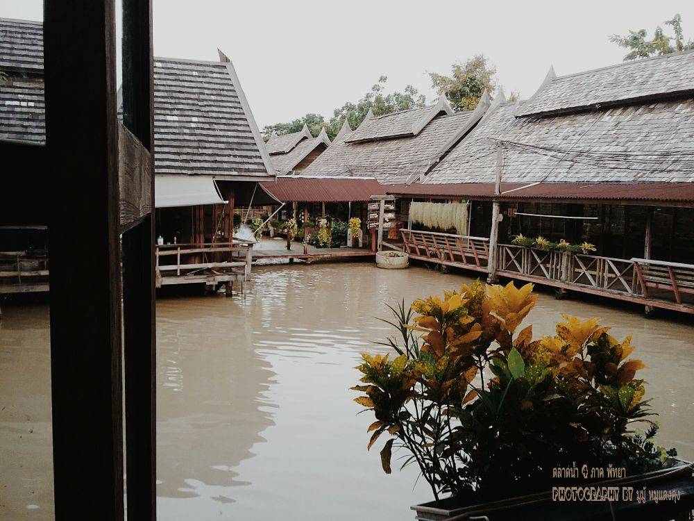 ตลาดน้ำสี่ภาค พัทยา