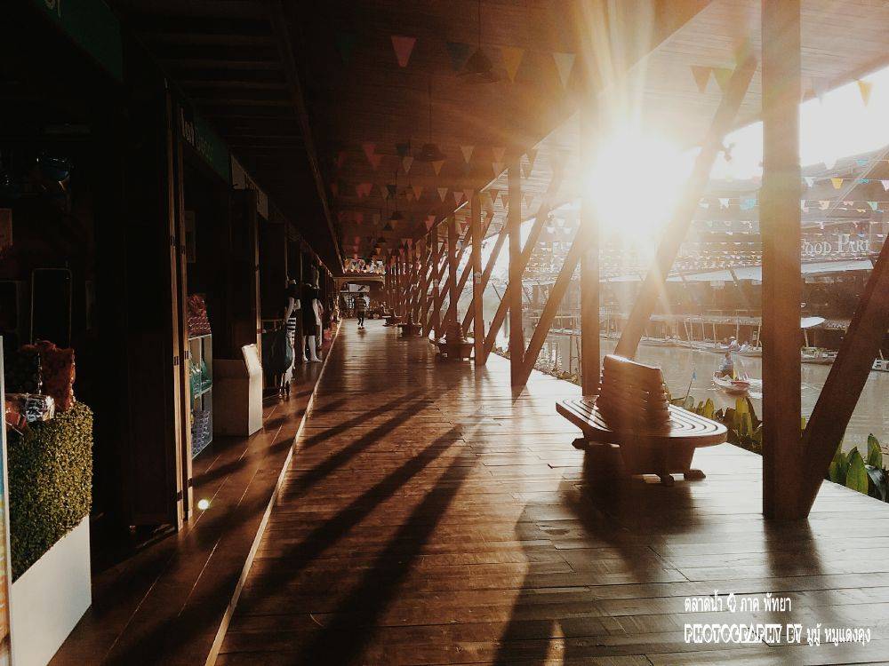 ตลาดน้ำสี่ภาค พัทยา