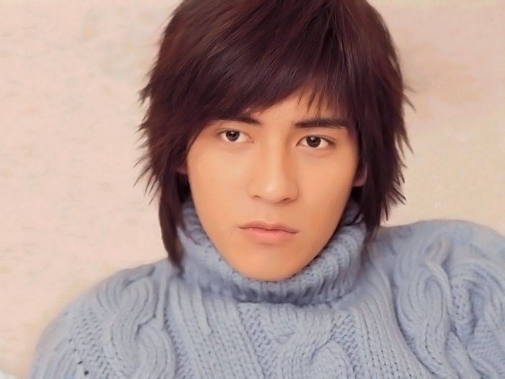 โจวอี๋หมิน (Vic Zhou) อดีต