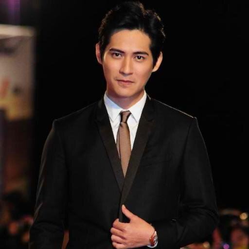 โจวอี๋หมิน (Vic Zhou) ปัจจุบัน