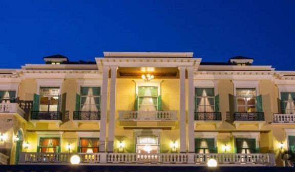 Chateau de  Condominium