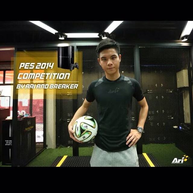 &lsquo;ต้น&rsquo; นฤบดินทร์ คว้ารางวัลสุดยอดหนุ่มนักกีฬาสุดเซ็กซี่ หนุ่มโสดในฝันคลีโอ 2015 (สมเป็นนักเตะในดวงใจจริงๆ)