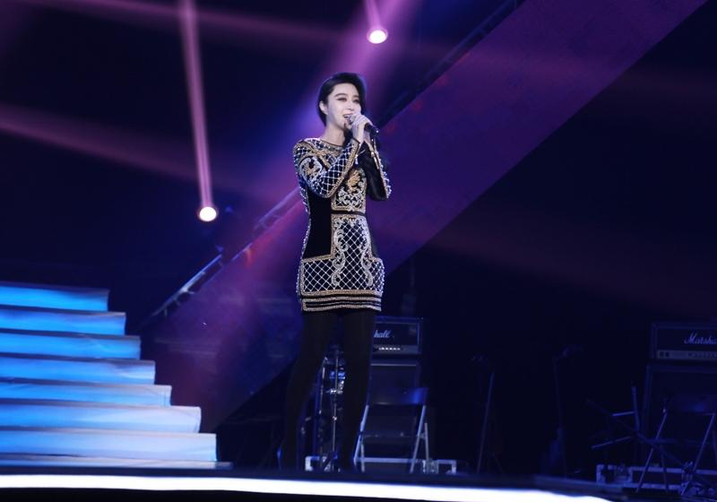Fan Bing Bing สวย เจิด ในคอลเลคชั่นของ BALMAIN X H&M